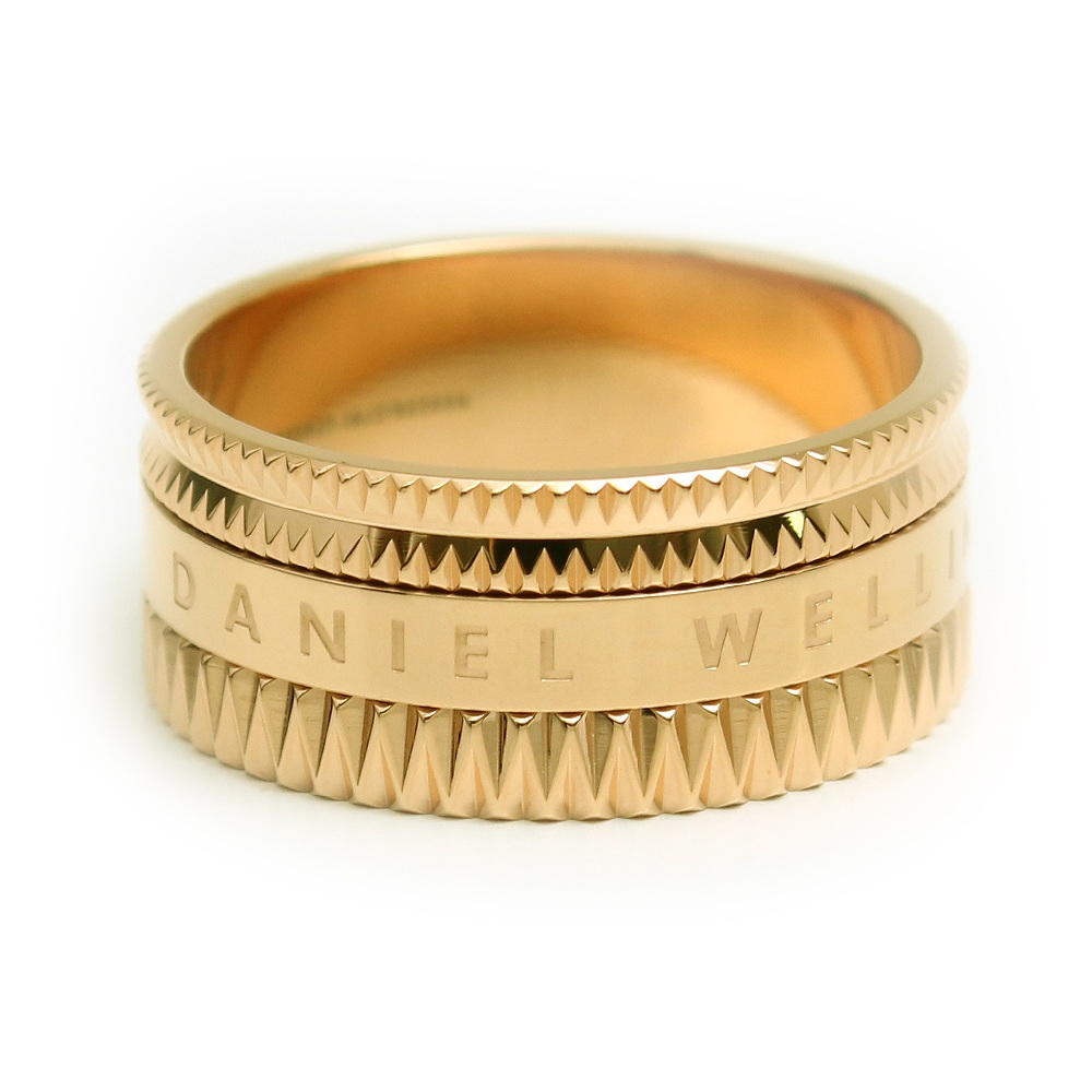 【商品仕様】サイズ：23 約直径20.3mm / 内周63.8mm / 幅9.6mm【素材】ステンレススチール（316L）【仕様】カラー：ゴールド【付属品】専用BOX